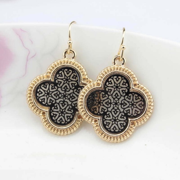 REVITALIZED Jewelry - 3/$15 • Gold + Black Clover Quatrefoil Earrings